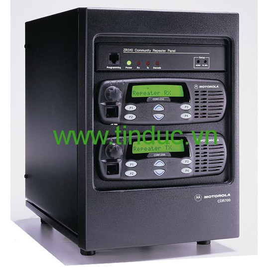 Máy trạm chuyển tiếp tín hiệu Motorola CDR700 Repeater (45W)