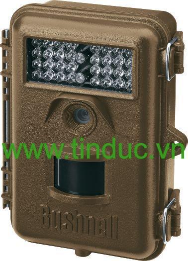 Máy bẫy ảnh  Bushnell Trophy cam 8.0 có gắn hồng ngoại